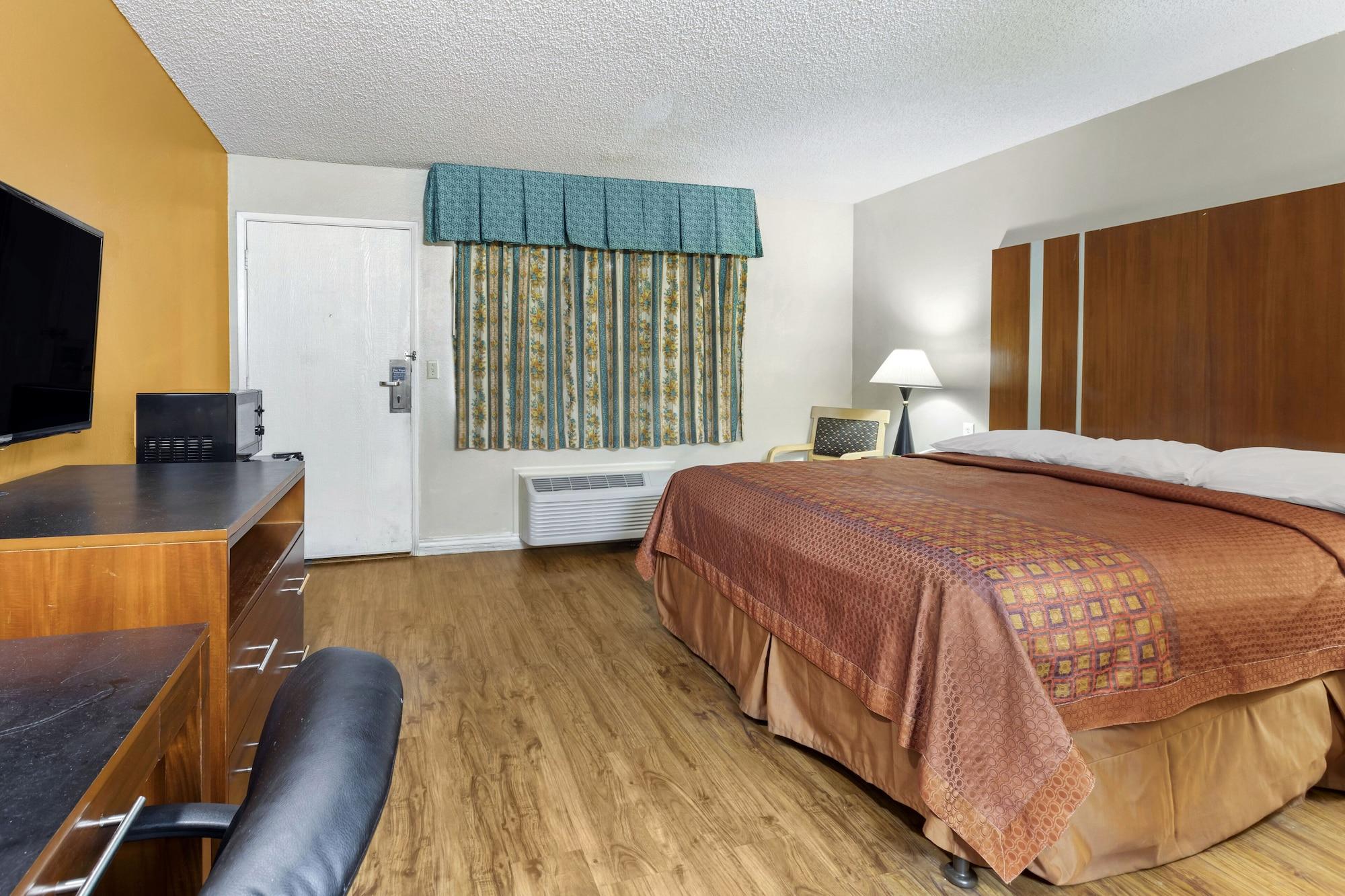 Riverside Inn & Suites Ngoại thất bức ảnh