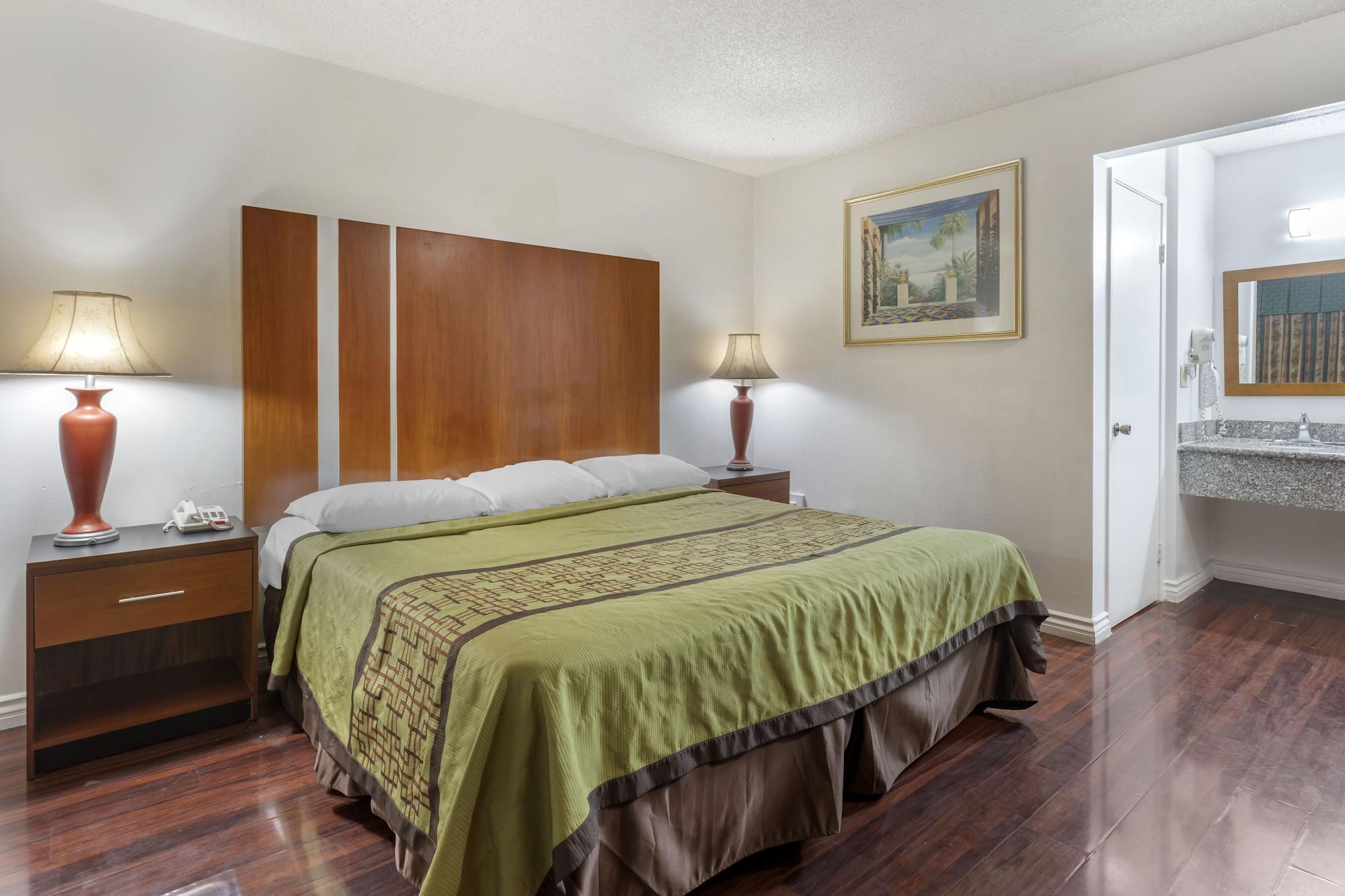 Riverside Inn & Suites Ngoại thất bức ảnh