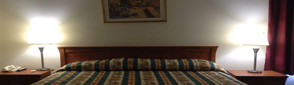 Riverside Inn & Suites Ngoại thất bức ảnh